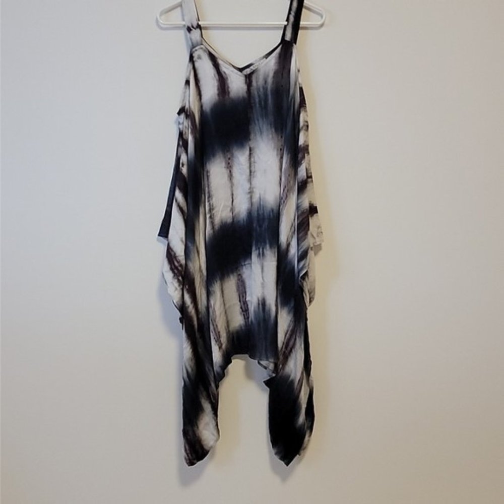 Chalet et ceci Cold Shoulder   Tunic Size Medium